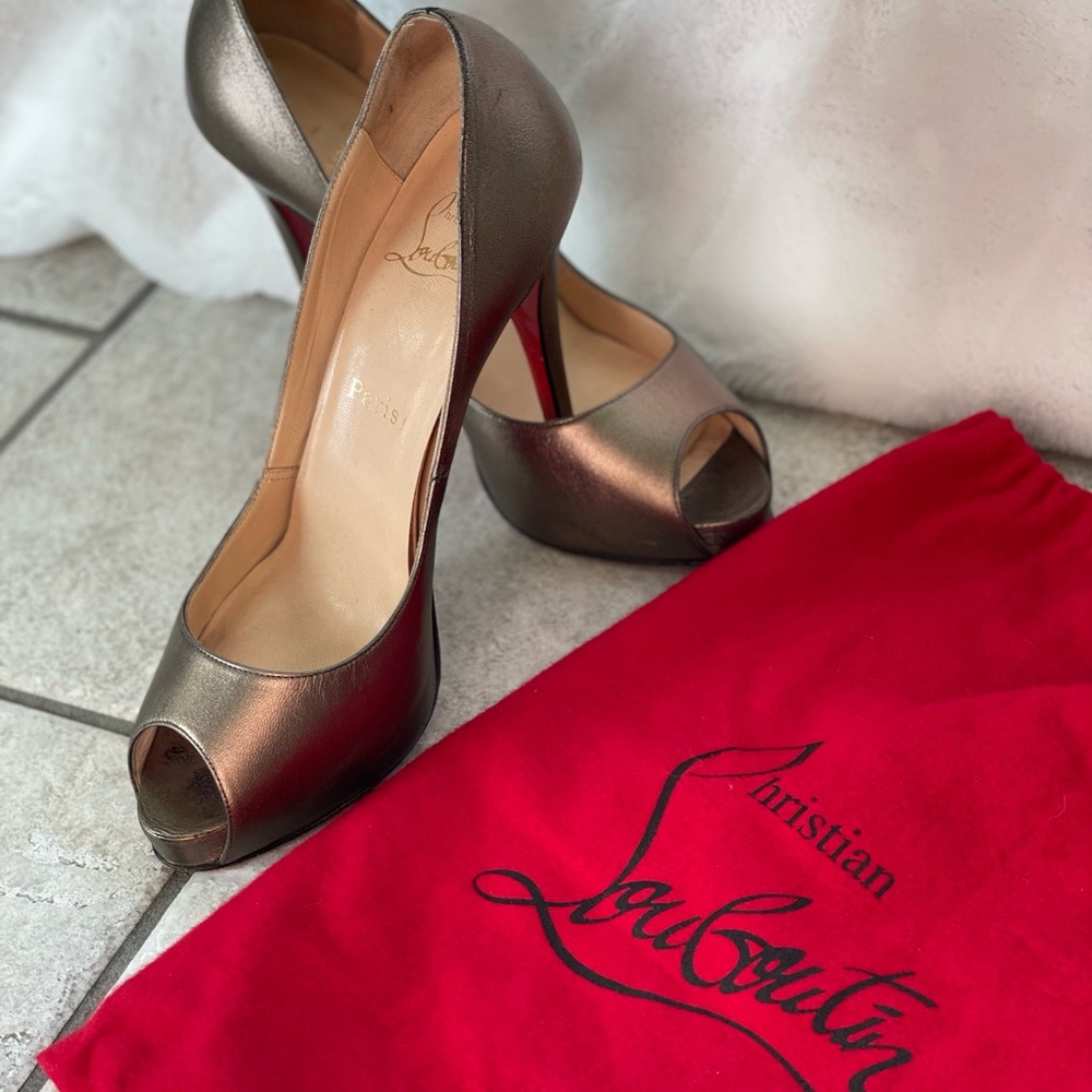 Christian Louboutin | Red Bottom Peep Toe Pumps